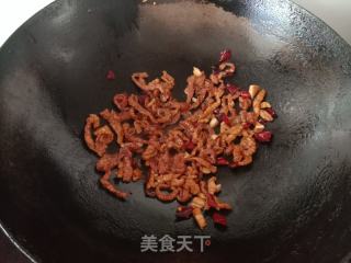 韭菜炒肉丝的做法步骤：5