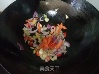 洋葱炒黑鱼片的做法步骤：8