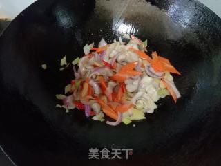 洋葱炒黑鱼片的做法步骤：9