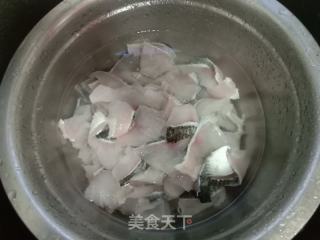 酸菜鱼的做法步骤：3