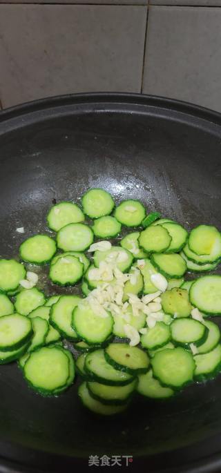牛肉炒青瓜片的做法步骤：7