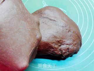 可可麻糬软欧包的做法步骤：4