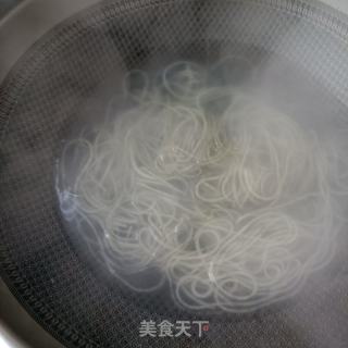 粉条白菜拌鸡胸肉的做法步骤：6