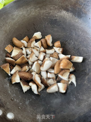 香菇烧豆腐的做法步骤：12