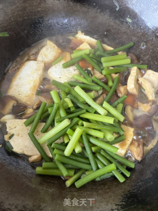 香菇烧豆腐的做法步骤：21