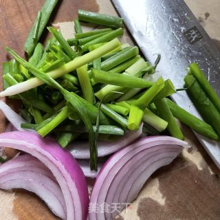 葱油荞麦面的做法步骤：2