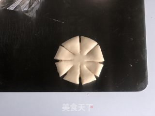 花朵椰蓉面包的做法步骤：8