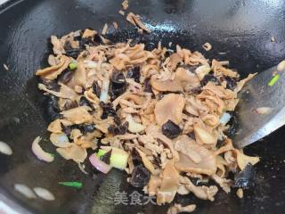 莴笋干炒肉丝的做法步骤：10