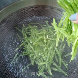 芸豆丝拌鸡胸肉的做法步骤：6