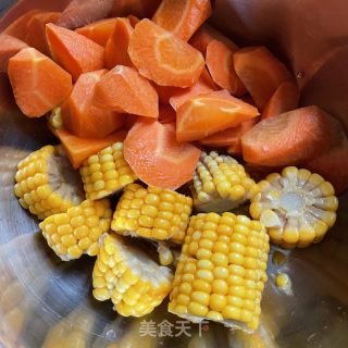 黄玉米莲藕排骨汤的做法步骤：6