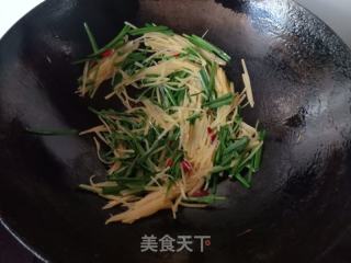 韭菜炒土豆丝的做法步骤：5