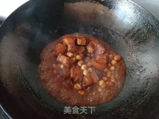 莲子红烧肉的做法步骤：8