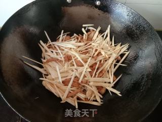 茭白炒肉丝的做法步骤：5