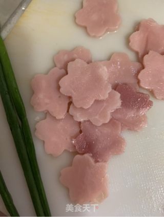 香腸肉松雙色雞蛋卷的做法步骤：2