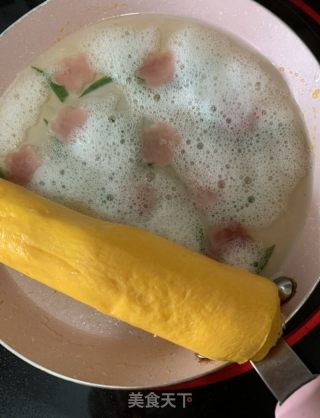 香腸肉松雙色雞蛋卷的做法步骤：8