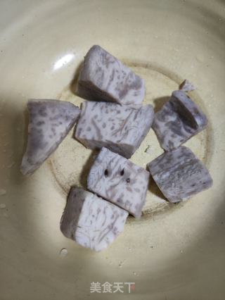 芋泥芝麻汤丸的做法步骤：1