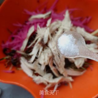 肉丝香覃时蔬拌鸡胸的做法步骤：6