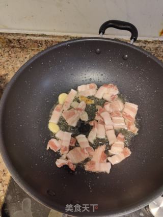 蒜苗腩肉的做法步骤：3
