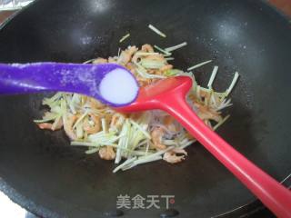 开洋韭黄炒魔芋丝的做法步骤：5