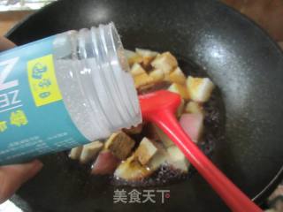 冻豆腐炖红皮萝卜的做法步骤：7