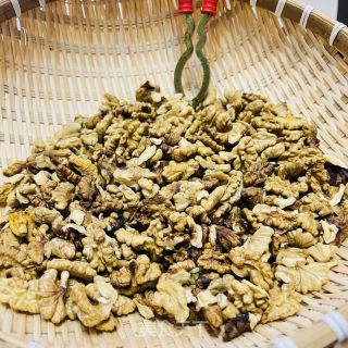 不需要用油做的 | 反沙核桃仁的做法步骤：1