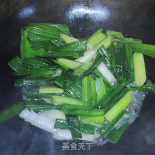爆炒鱿鱼干的做法步骤：8