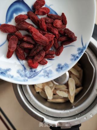 黄芪枸杞玫瑰花陈皮茶的做法步骤：5