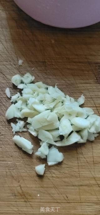 蒜末炒紫菜心的做法步骤：3