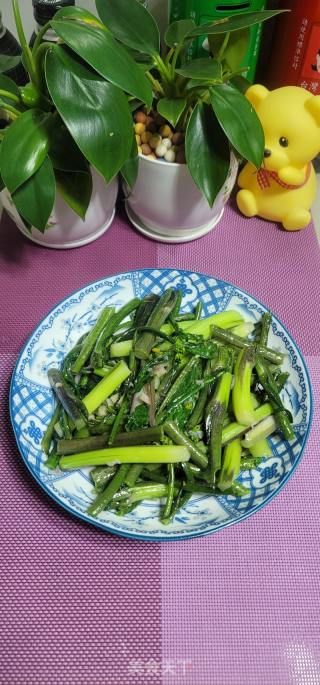 蒜末炒紫菜心的做法步骤：8