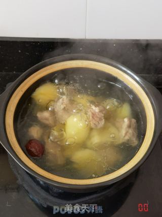 雪莲果瘦肉汤的做法步骤：8