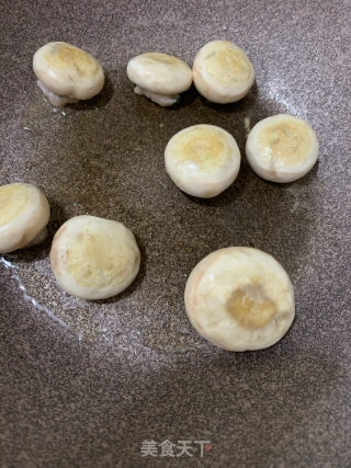 芝士蝦滑釀口蘑的做法步骤：8