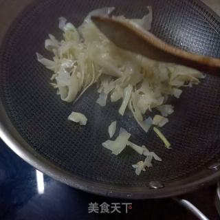 烧肉炒碳烤笋尖的做法步骤：7