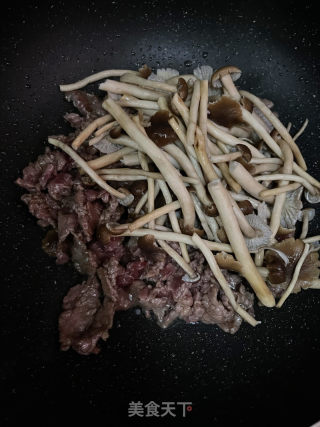 茶树菇炒牛肉的做法步骤：7