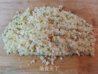 蒜蓉小龙虾的做法步骤：2