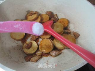 肉片炒金钱圆素鸡的做法步骤：8