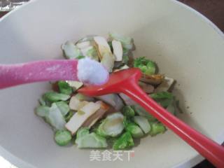 香干炒儿菜的做法步骤：8