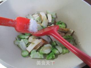 香干炒儿菜的做法步骤：9