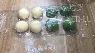 抹茶红豆布丁，嫩滑抹茶奶冻，配上甜蜜红豆，清新又治愈。的做法步骤：32