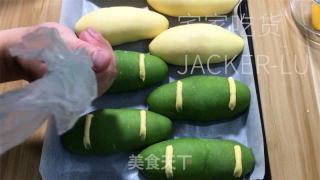 抹茶红豆布丁，嫩滑抹茶奶冻，配上甜蜜红豆，清新又治愈。的做法步骤：37