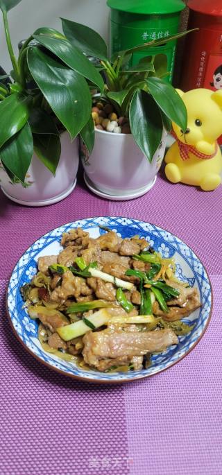 牛肉炒酸菜的做法步骤：15