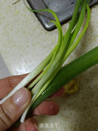 生菜鲜虾卷的做法步骤：2