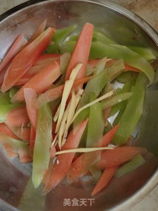 青红脆爽炒牛肉的做法步骤：6
