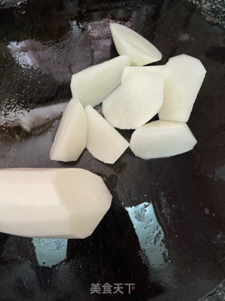 白萝卜焖牛排骨的做法步骤：7