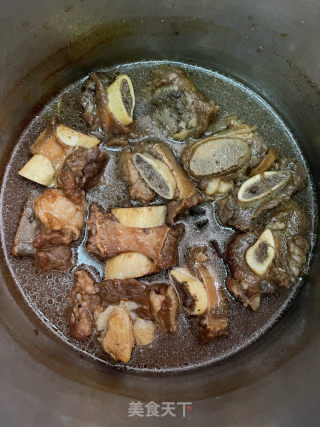 白萝卜焖牛排骨的做法步骤：8