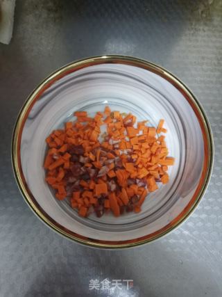 腊肠炒饭的做法步骤：2