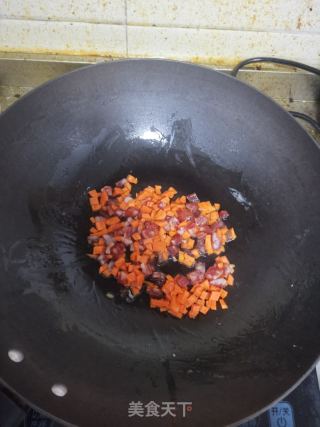 腊肠炒饭的做法步骤：5
