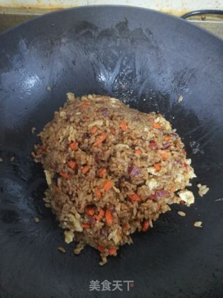腊肠炒饭的做法步骤：7