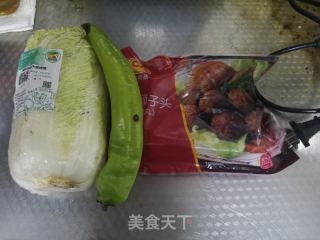 红烧狮子头烩菜的做法步骤：1