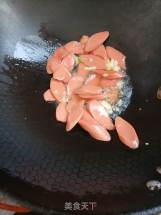 火腿肠炒黄瓜的做法步骤：3