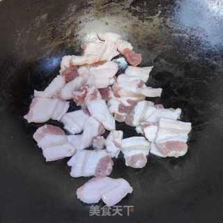 五花肉炒花菜的做法步骤：4